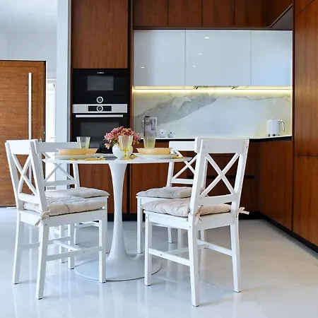 New!!! 2024 Marea With Xxl Sunny Terrace Πόρετς