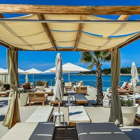 New!!! 2024 Marea With Xxl Sunny Terrace Πόρετς